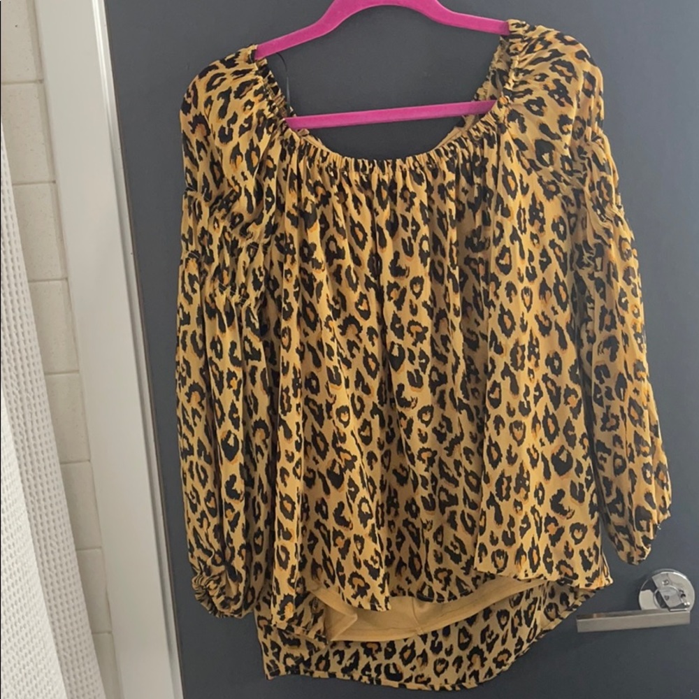 Cheetah off-the-shoulder Top